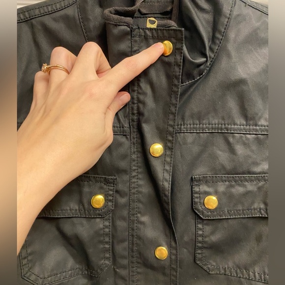 J. Crew 100% Cotton Black W/ Gold W/ Zipper & Botton Combo Close Size Small - Picture 3 of 7